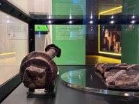 Oldest found wheel with axle